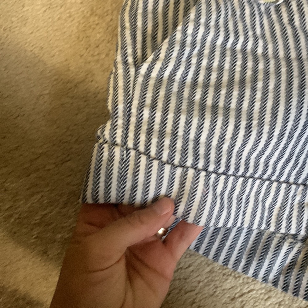 Express Linen Shorts - Picture 10 of 12